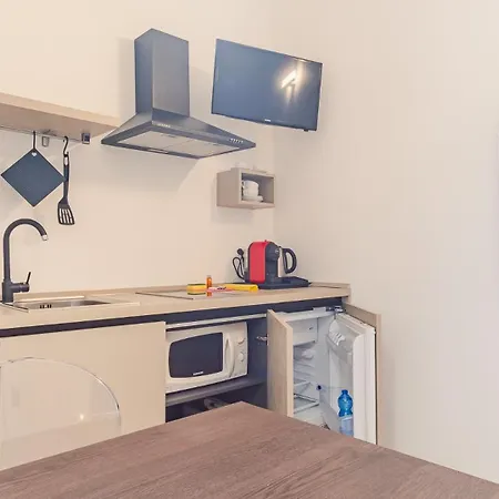 Apartment M2 Centrale - Italian Homing Desenzano del Garda
